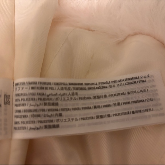 Abercrombie & Fitch Short Faux Fur Coat Medium - Picture 4 of 4